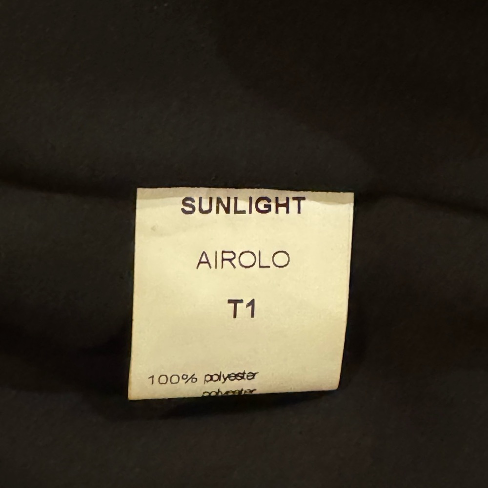 NWT SunLight Paris blouse. Blue and Black. Large - Picture 7 of 8